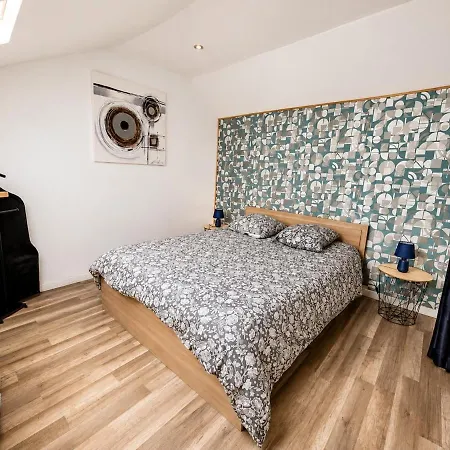 Appartement 5, 1 Chambre, Parking Privé Bailleul (Nord)