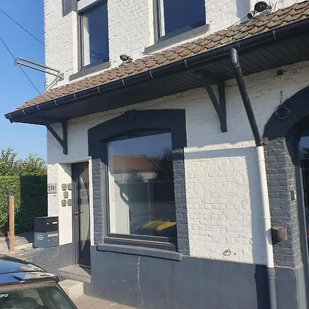 5, 1 Chambre, Parking Privé Appartement Bailleul (Nord)